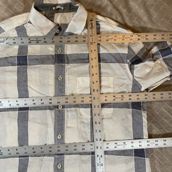 Men's Casual Button Down Shirt - Blue and White Plaid - Picture 7 of 12